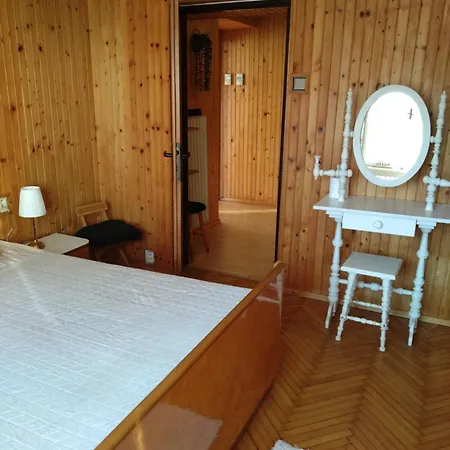 Vitelier House